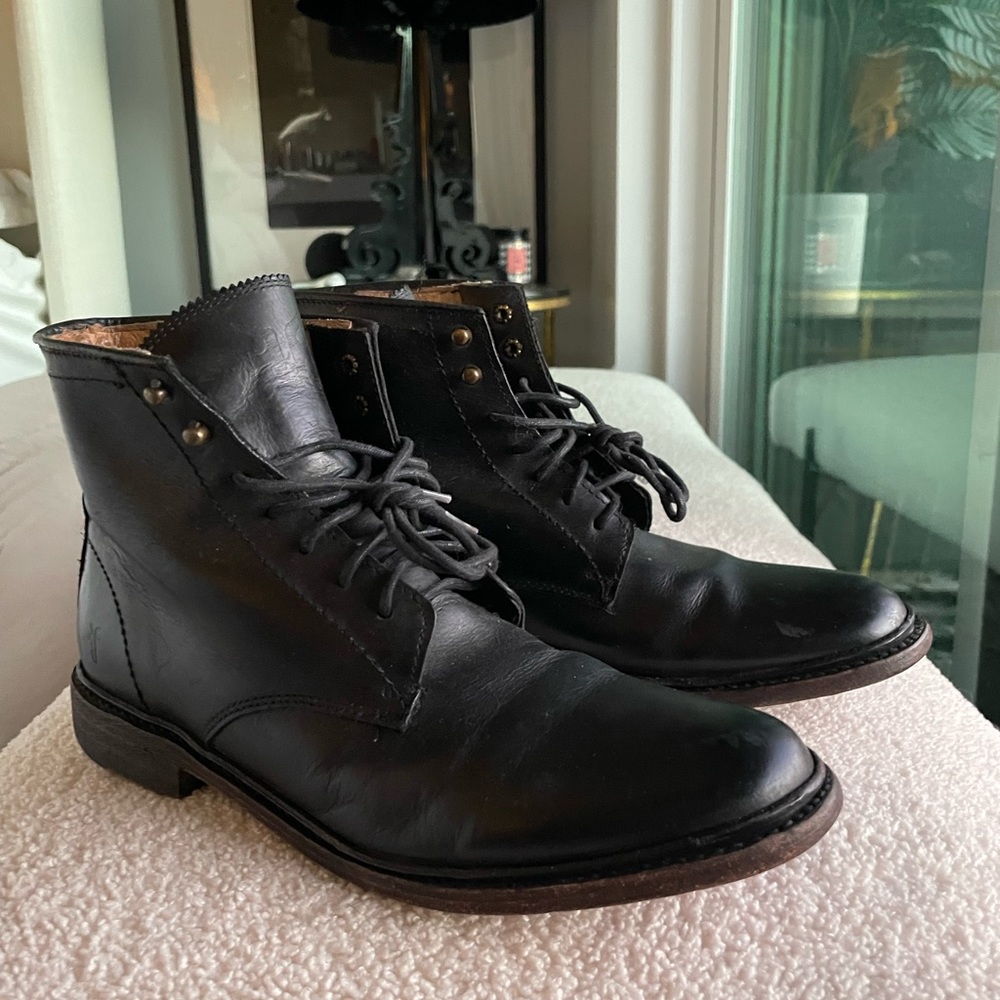 FRYE Leather Lace Up Boots Sz 9